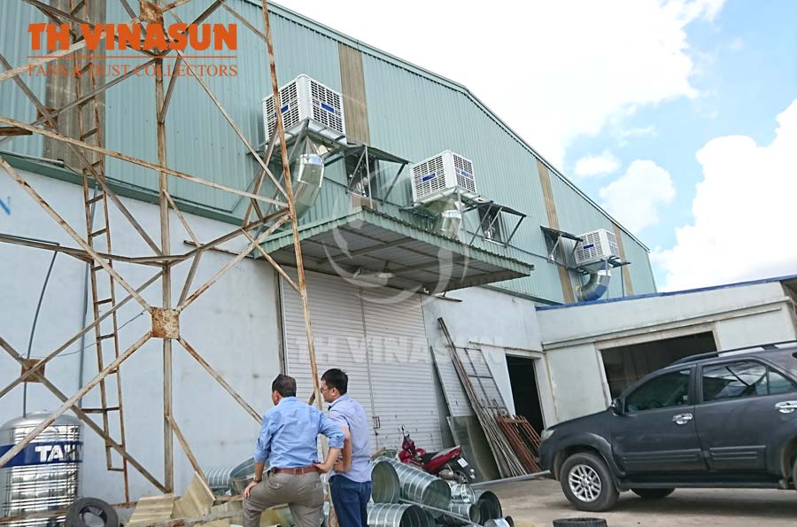 he-thong-may-lam-mat-nha-xuong-bang-hoi-nuoc hệ thống làm mát lắp trên mái