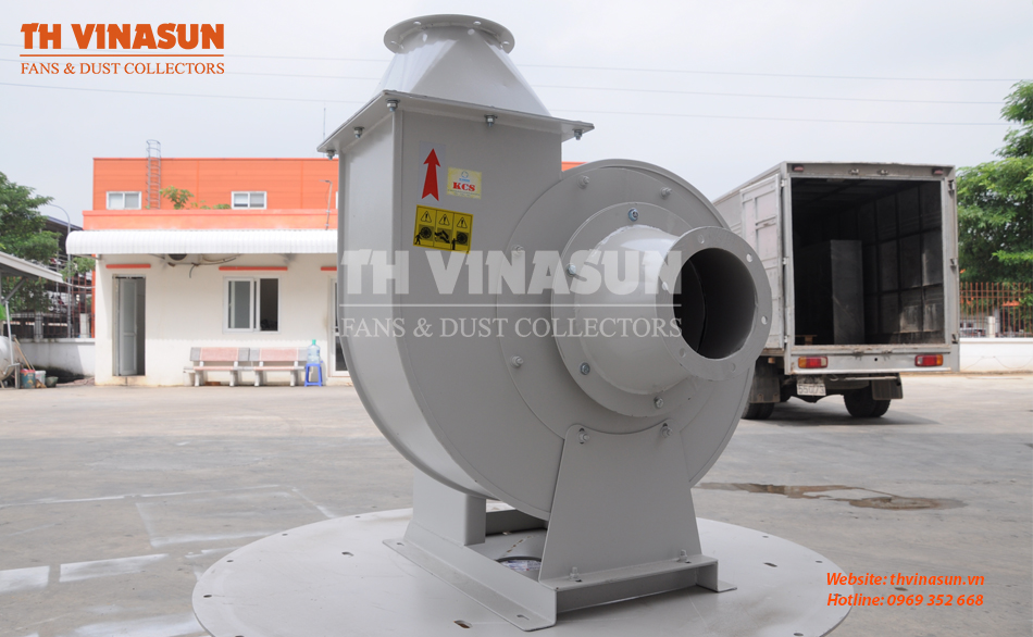 canh-quat-ly-tam quạt cấp gió tươi