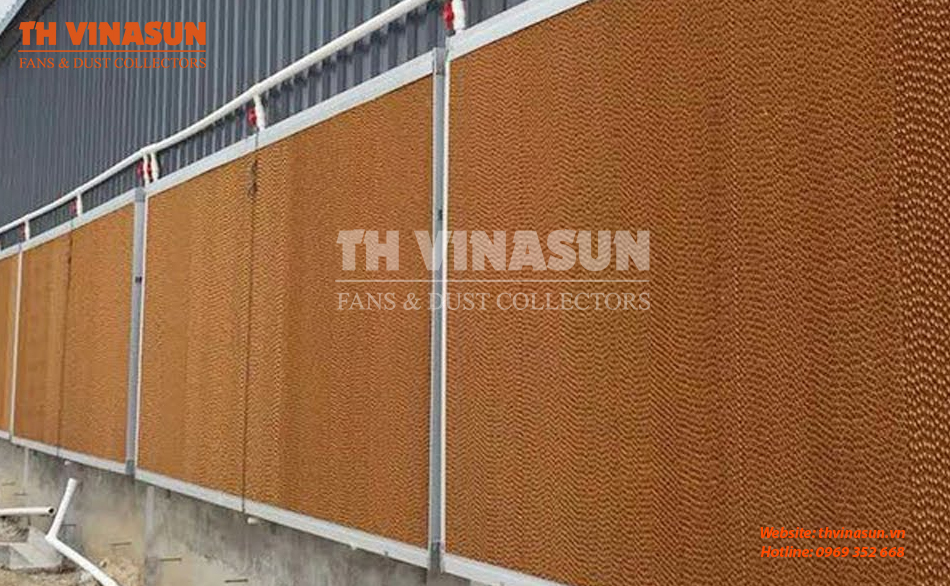 quat-thong-gio-cong-nghiep-400-400 làm mát bằng tấm cooling pad