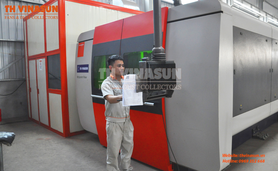 quat-hut-bui-nha-xuong Máy cắt Fiber Laser Thụy Sỹ